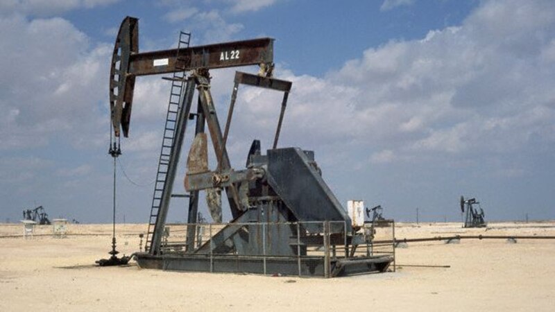 سعر نفط عمان ينخفض