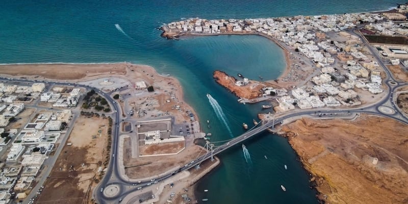 منها حديقة عامة وأخرى مائية: محافظ جنوب الشرقية يكشف لـ “أثير” المشروعات القادمة للمحافظة