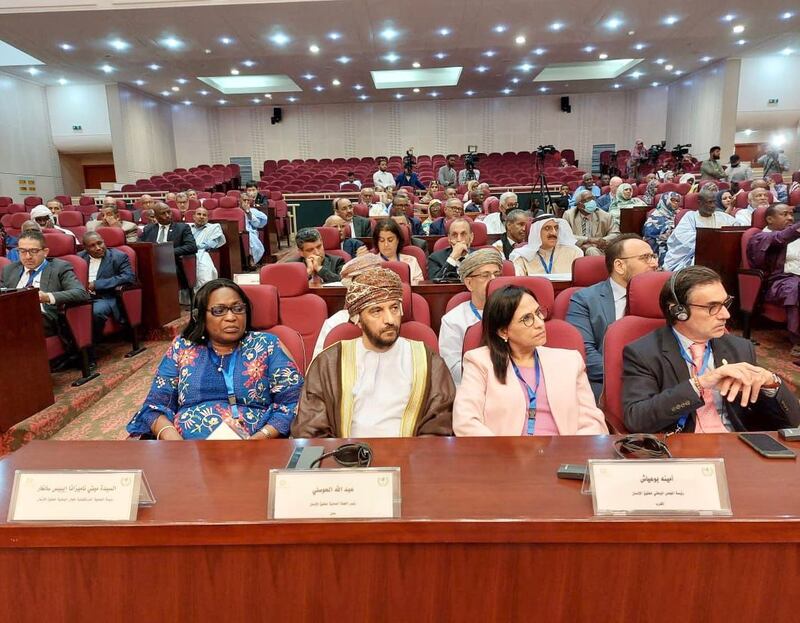 مشاركة عمانية في مؤتمر لحقوق الإنسان