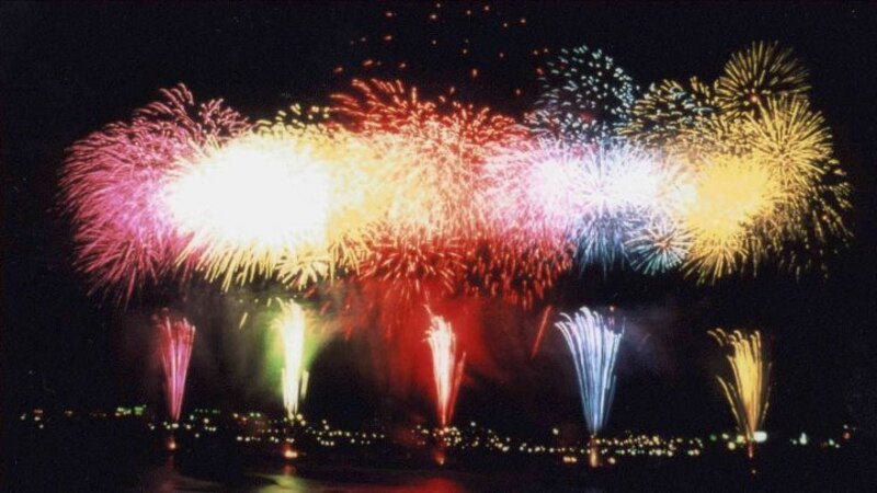 5 أماكن لعروض الألعاب النارية بمناسبة العيد الخمسين المجيد