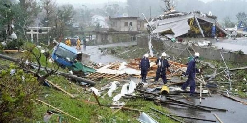 سفيرنا يُطمئن حول العمانيين في اليابان ويدعو إلى الحيطة والحذر