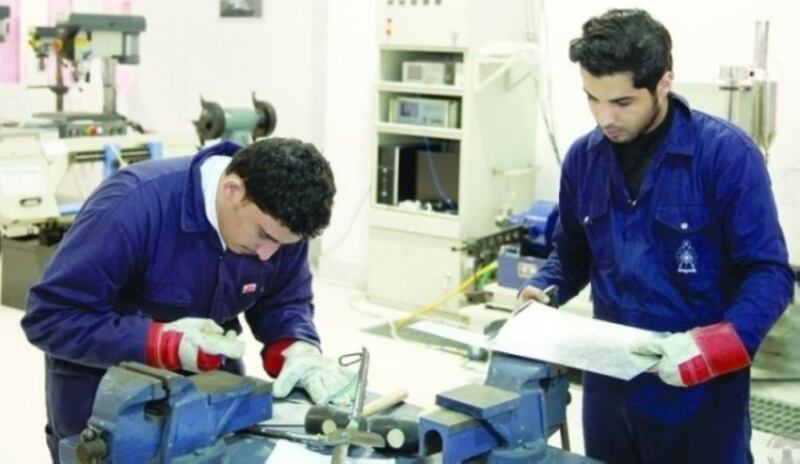 مسؤولون يتحدثون عن الـ ٢٥ ألف وظيفة وخطوات تنفيذها