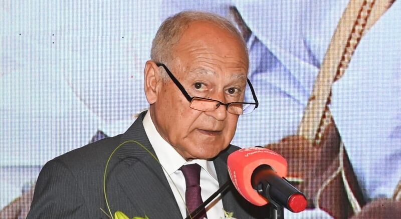 من مسقط: أمين عام جامعة الدول العربية يؤكد على أهمية منع الاحتكار في الأسواق الرقمية