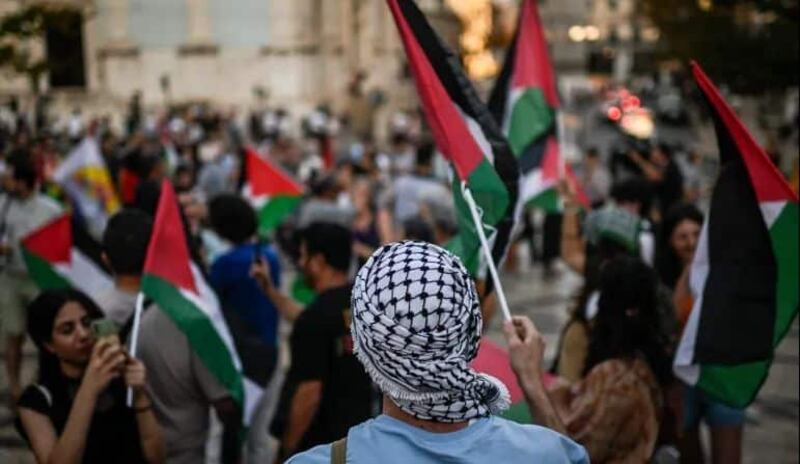 الشاعر الفلسطيني مراد السوداني لـ “أثير”: فلسطين لا تدافع عن نفسها فقط بل عن سقف العروبة المنهوب