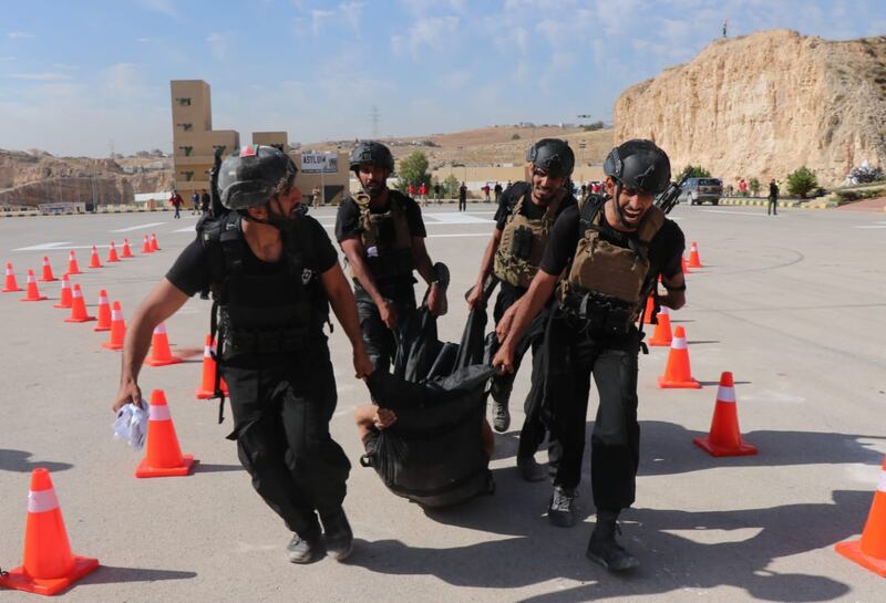 وحدة العمليات الخاصة بشرطة عمان السلطانية ثانيًا في مسابقة المحارب الدولية