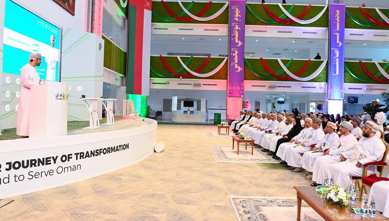 بأكثر من 800 ألف ريال: ”تنمية نفط عمان“ توقع 11 اتفاقية لتمويل مجموعة جديدة من مشروعات الاستثمار الاجتماعي