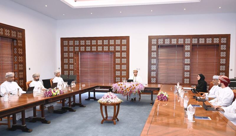 بالصور: سمو السيد بلعرب بن هيثم يترأس اجتماع اللجنة الإشرافية لبرنامج الشركات الناشئة 