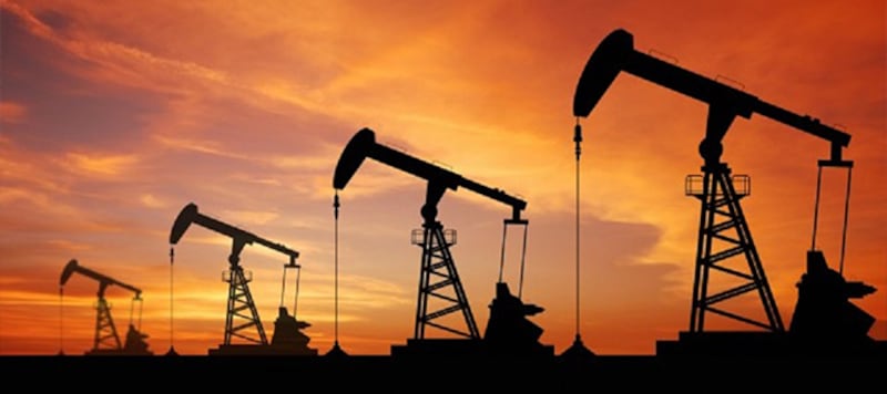 مهندس عُماني: تحديات النفط مررنا بها مسبقا لكنها الأصعب ويجب التكاتف