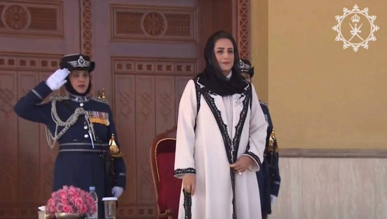 بالفيديو: السيدة الجليلة ترعى تخريج دفعة الشرطة النسائية