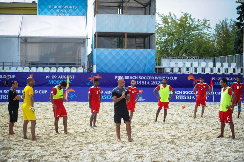 منتخب الشواطئ جاهز؛ فماذا قال مدربه قبل بداية المشوار؟