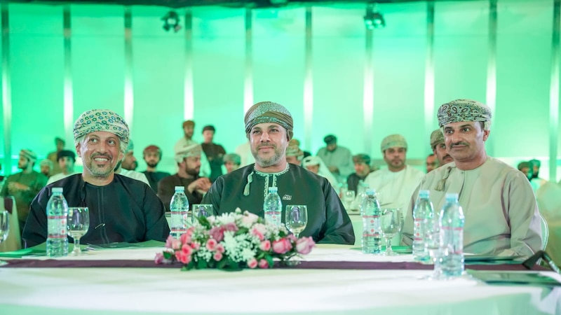 برعاية محافظ ظفار.. تدشين مشروع “رذاذ بافيليون” في صلالة باستثمار 15 مليون ريال عماني