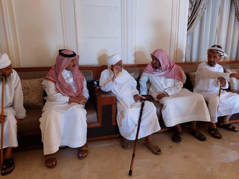 بالصور: سماحة الشيخ المفتي يستقبل سليمان الجبيلان