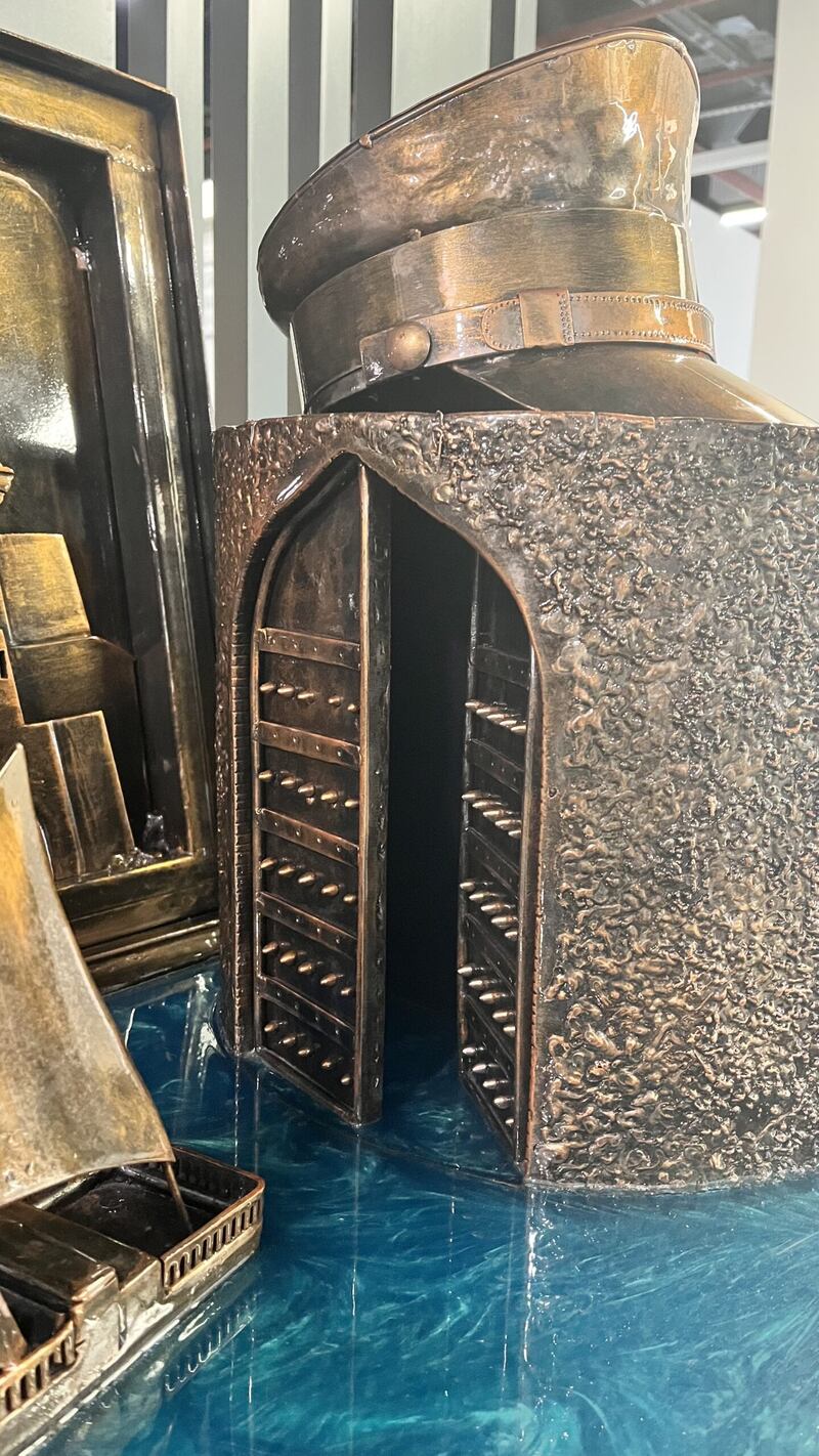 بالصور: “أعز الرجال وأنقاهم” منحوتة فنية فريدة من نوعها