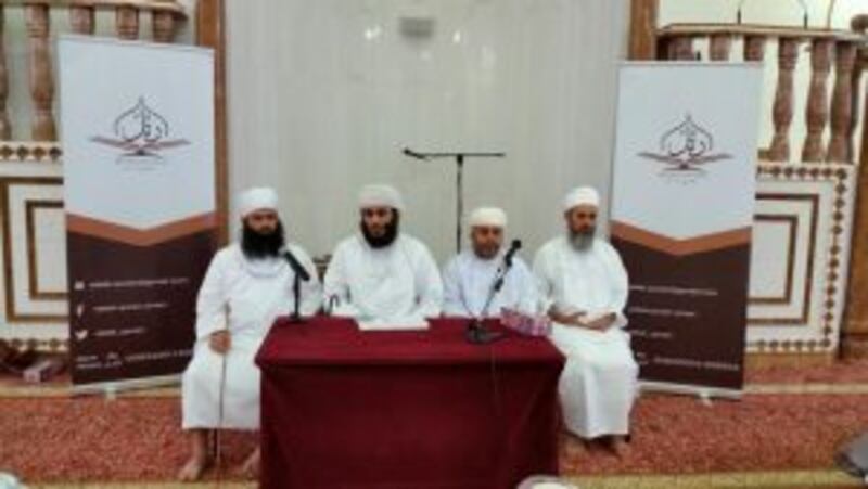 الجهود العمانية للعناية بالقرآن الكريم عبر ندوة في الخوض