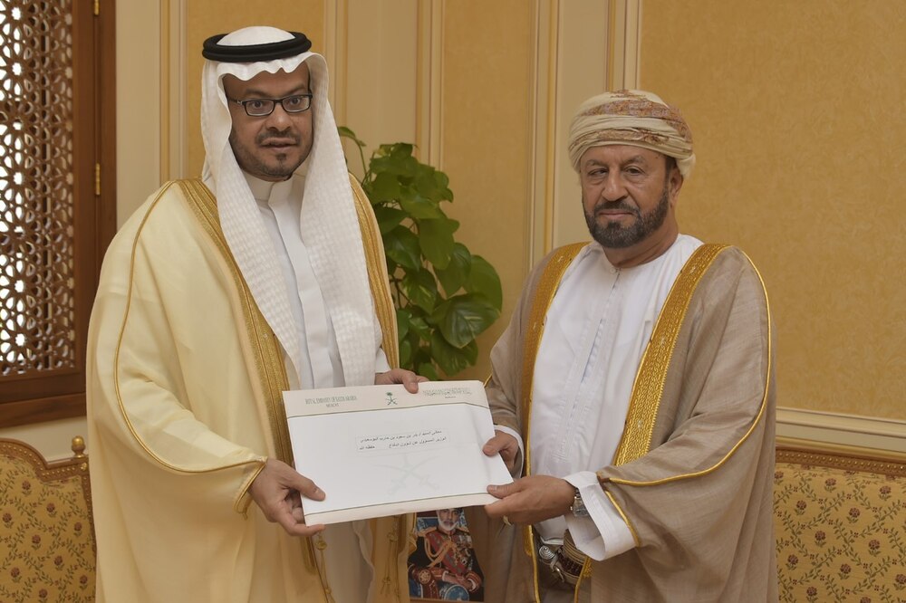 بدر بن سعود يتلقى رسالة من محمد بن سلمان