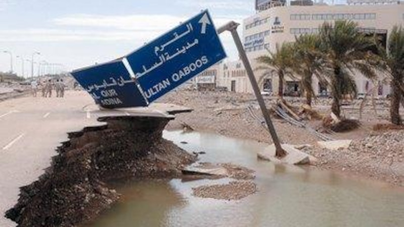 أبرز الأعاصير التي أثرت على السلطنة والخسائر التي نتجت عنها