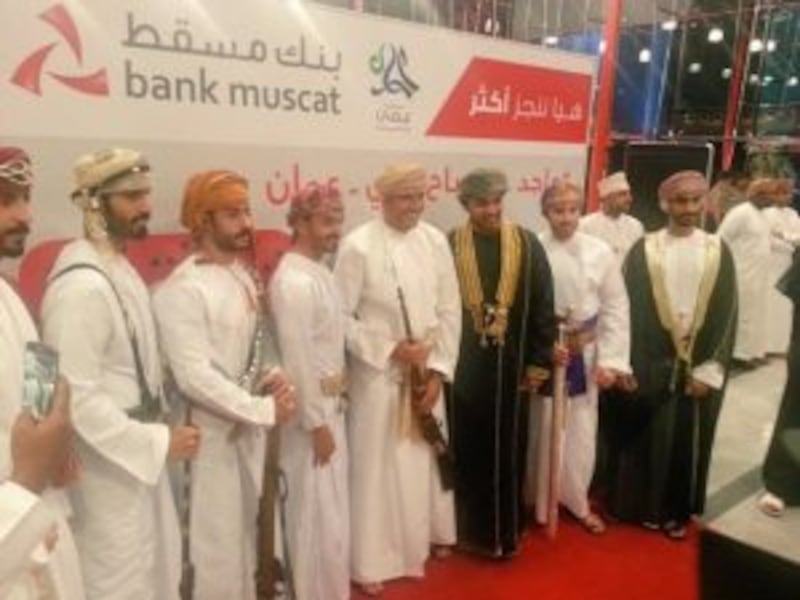 مَن هو الشيخ ماجد الصباح الذي يزور السلطنة حاليا؟