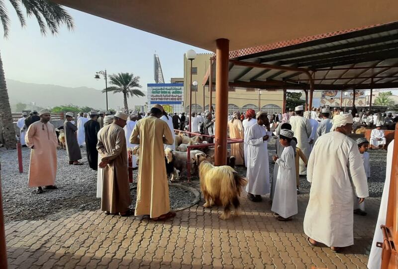 نزوى “تتكلم عربي” ويجب أن نعود إليها مرة ثانية وثالثة وعاشرة