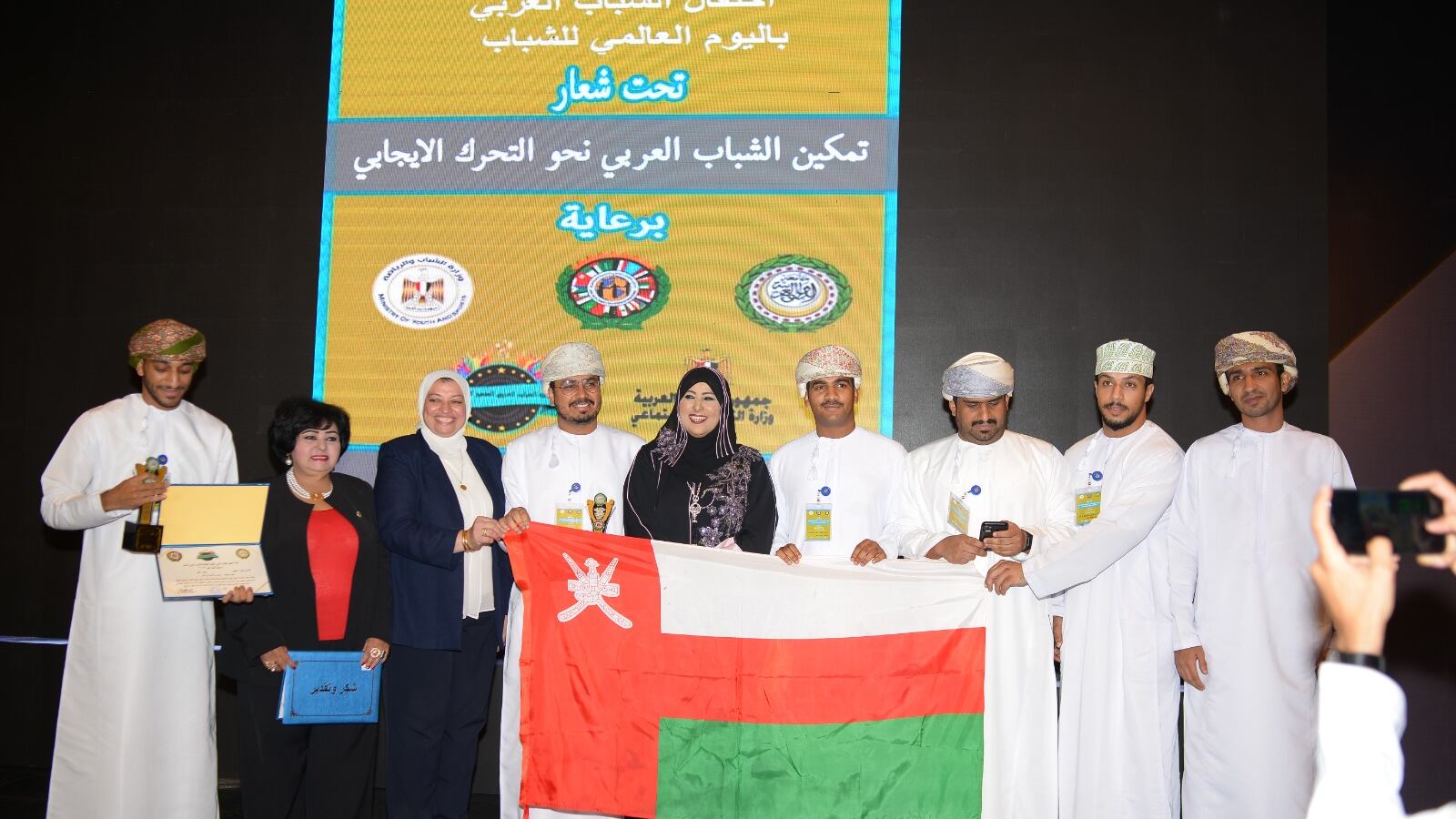 عُمانيان يحصدان المركزين الأول والثاني في مسابقة عربية