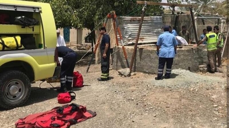 سقوط شخص في بئر ببهلاء