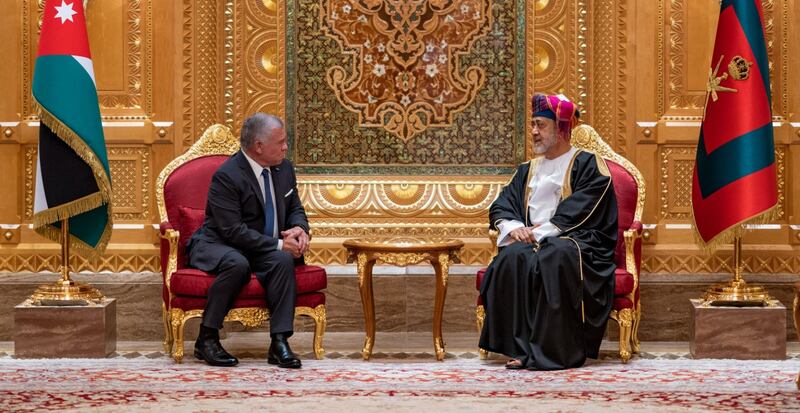 جلالة السلطان يهنئ ملك الأردن