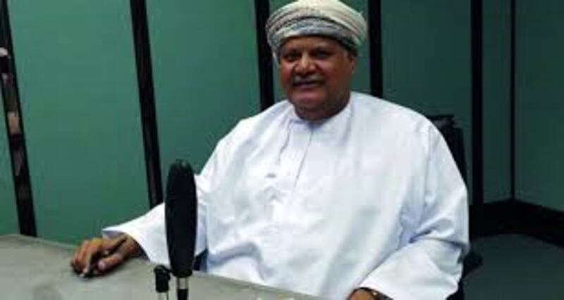 “المشتغلون بالتاريخ”: الباحث  العُماني الذي يمتلك ما يقارب 11 ألف وثيقة فرنسية عن عُمان