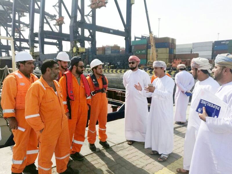 ما دور النقابات العمالية في تحقيق السلامة والصحة للعاملين؟