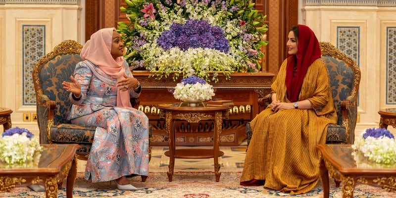 بالصور: السيدة الجليلة تستقبل حرم رئيس زنجبار