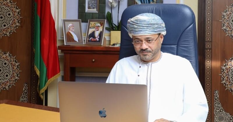 وزير الخارجية: سلطنة عمان تؤمن بالحوار والتفاوض لتسوية الأزمات