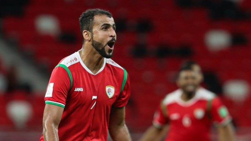 إصابة لاعب عماني بقطع في الرباط الصليبي