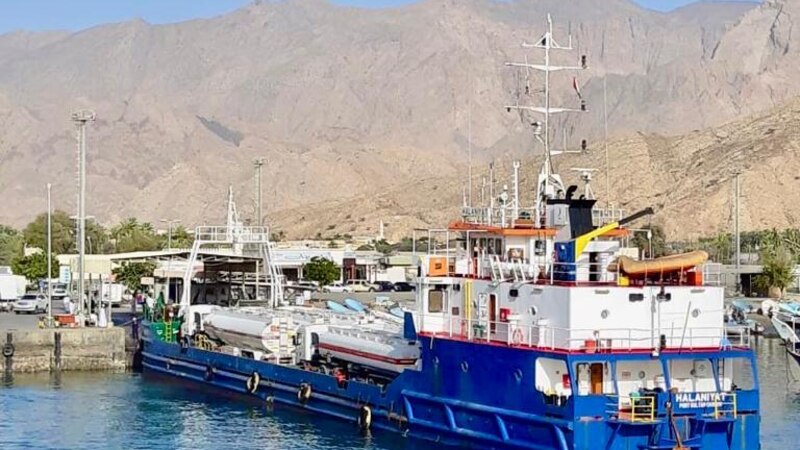 من وإلى مسندم : نقل 11000 شخص و 9000 طن من البضائع والسلع