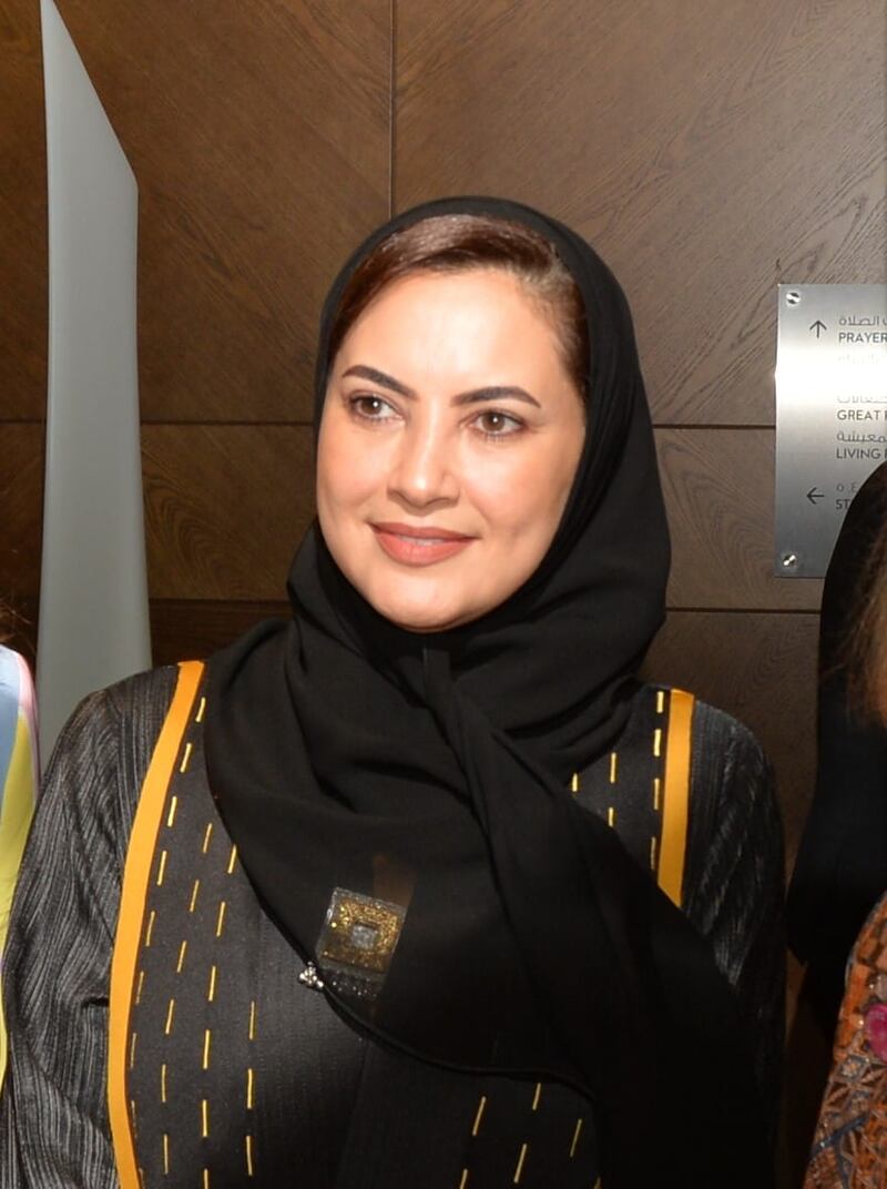 قصة كفاح ميثاء المحروقية: من الدراسة والبحث عن عمل حتى تحمّل المسؤولية