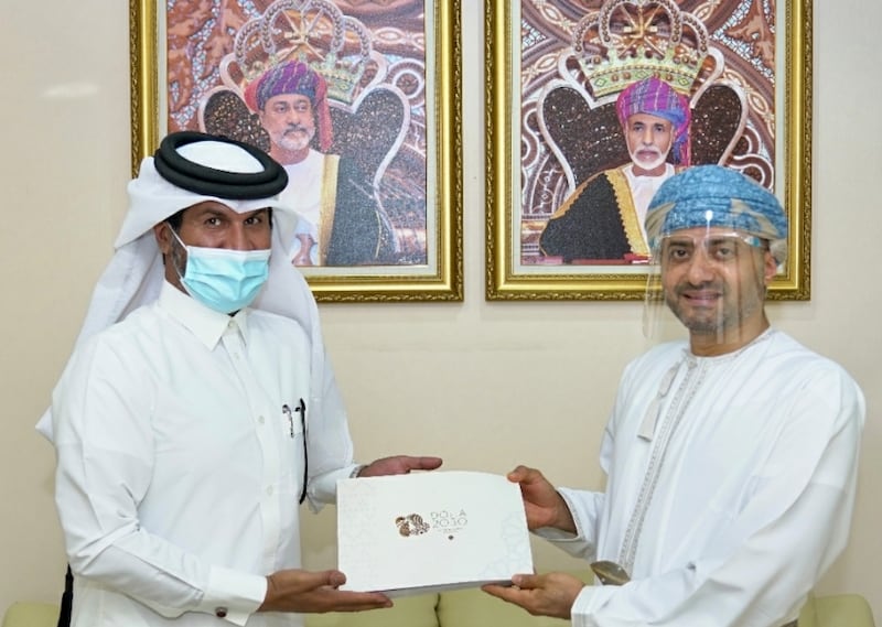 رئيس اللجنة الأولمبية يستقبل السفير القطري