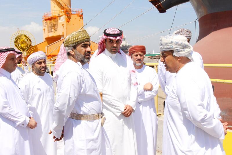 أبدى رغبته للاستثمار في البتروكيماويات: وفد تجاري سعودي يزور المنطقة الاقتصادية بالدقم