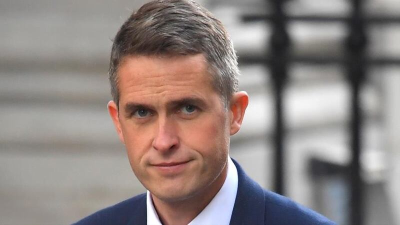 بعد غد: وزير بريطاني سيزور السلطنة