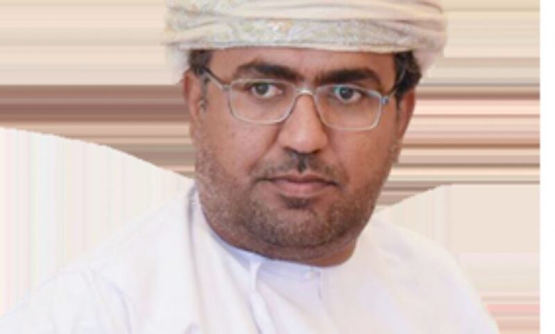 لتوفير بدائل لأكياس البلاستيك: الحكماني يجتمع مع أصحاب المراكز التجارية