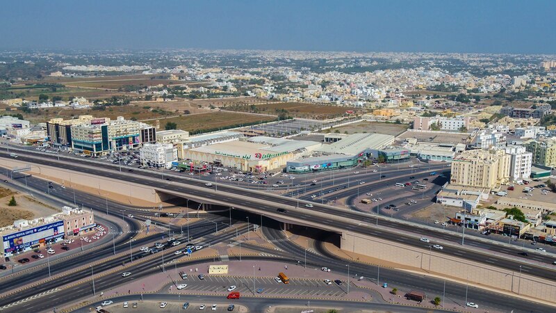أكثر من 170 فرصة استثمارية ومشروعات خدمية جديدة بجنوب الباطنة