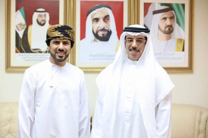 السفير الإماراتي لـ “أثير”: أعياد السلطنة أعيادٌ لنا.. وهذه نصيحتي للتعاطي مع ما يتم ترويجه في الفضاء الإلكتروني