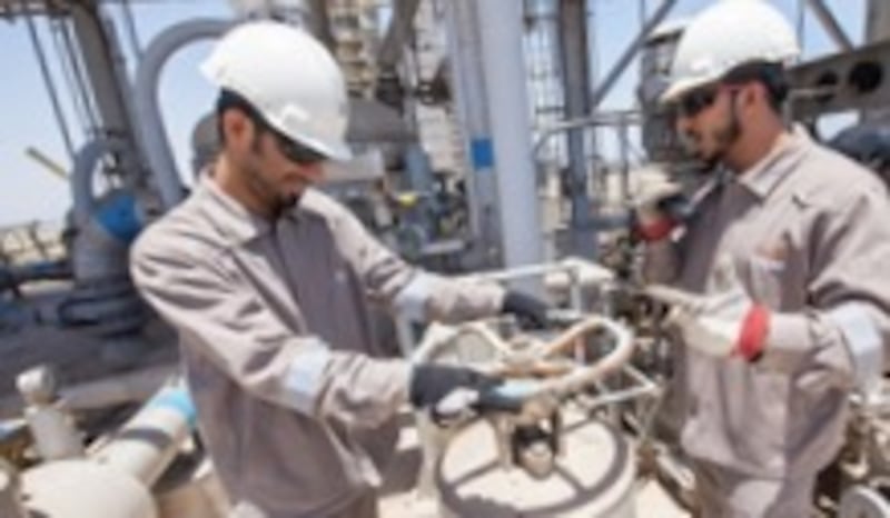 العوفي: موافقة سامية على أربعة حقول مطروحة للاستكشاف وأنبوب الوقود من صحار إلى مسقط “في التجريب”