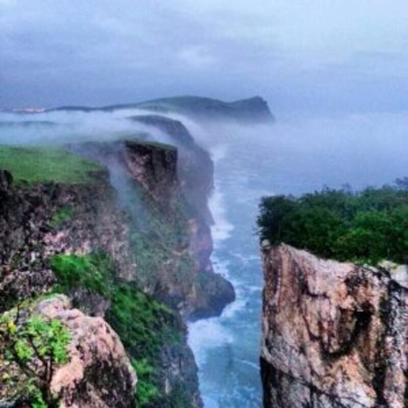 بالصور والخريطة.. شاطئ أفتلقوت: السهل والجبل والبحر