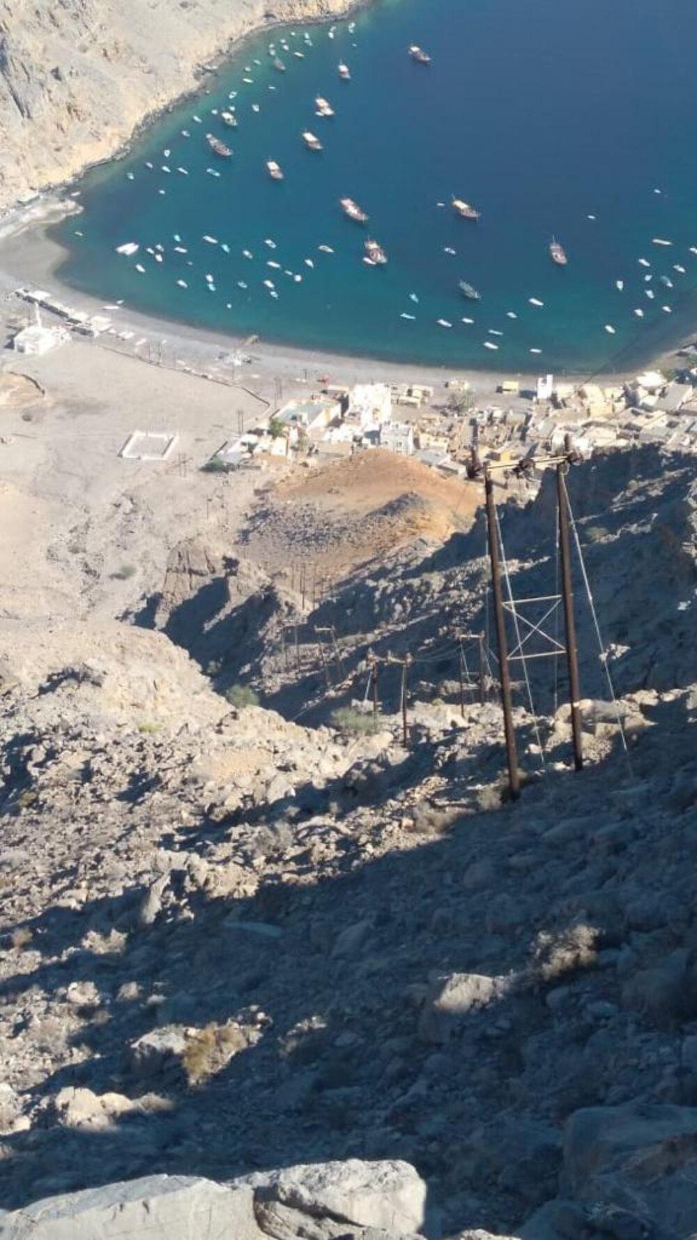 لمسندم: دراسة بدائل بسبب عدم ربط الشبكة الكهربائية للمحافظة بالشبكة الرئيسية