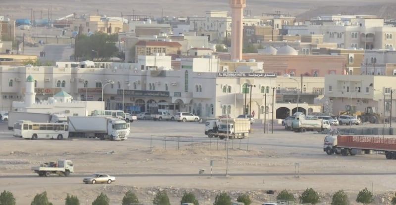 بالصور: الوادي الذي حيّر الجسور في المزيونة…وأحد أعيان الولاية يتحدث عنه