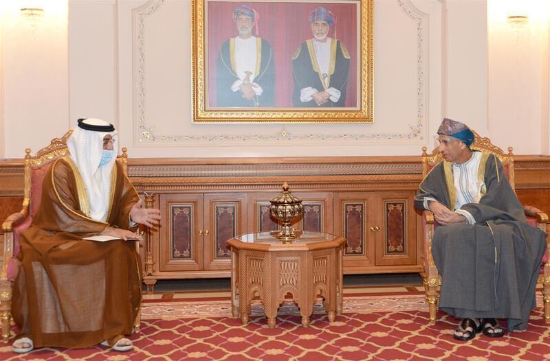 جلالة السلطان يتسلّم دعوة من حاكم دبي