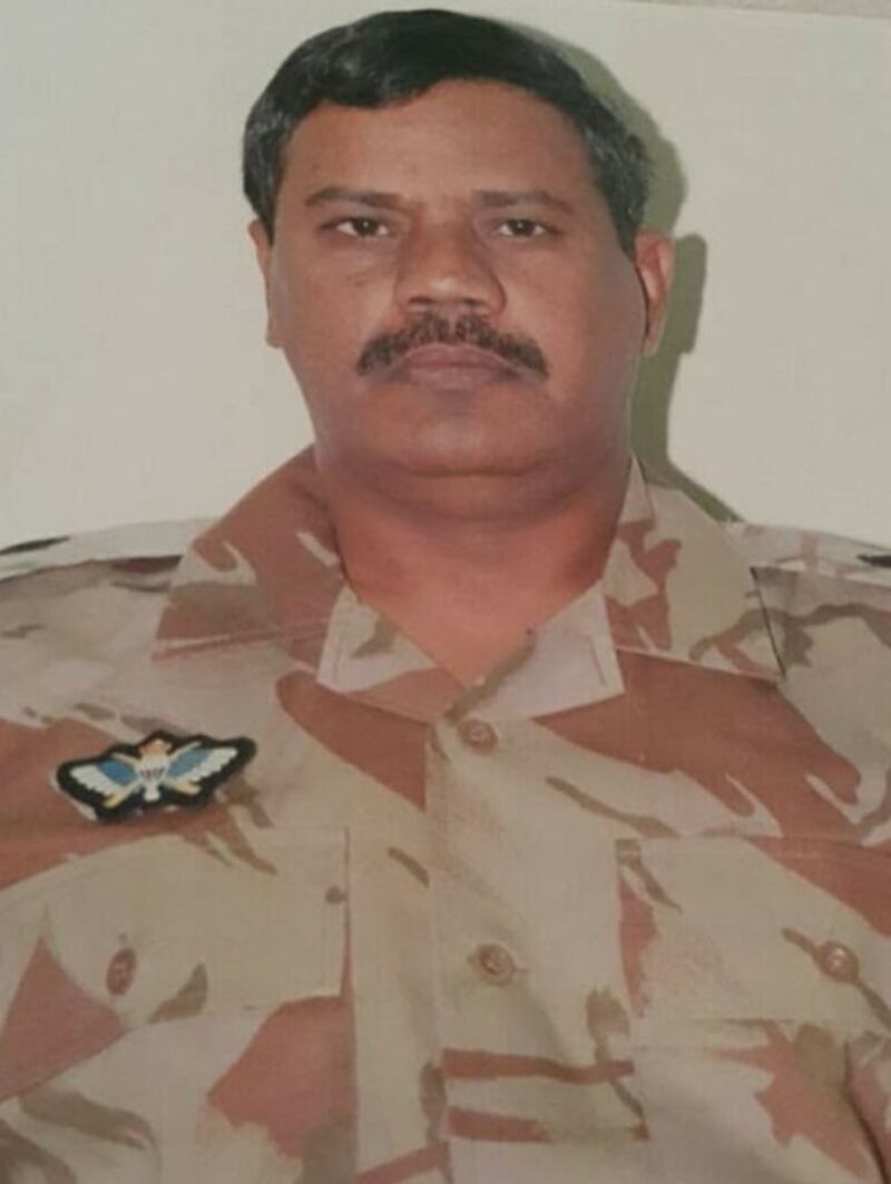 آخر الأحياء منهم يروي التفاصيل: حكاية السفراء الستة إلى مسقط ولقائهم بالسلطان قابوس بن سعيد