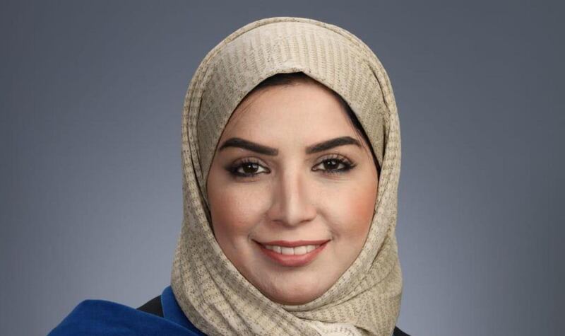 باحثة عمانية تصمم نظامًا دوائيًا ذكيًا